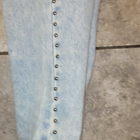 Light Denim High Rise Boot Cut Jeans with Metal Round Ball Design - Picture 8 of 15